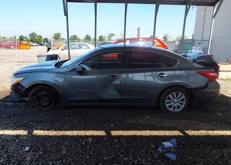 2017 Nissan Altima 2.5 S из США, поврежденный, VIN 1N4AL3AP2HN332082